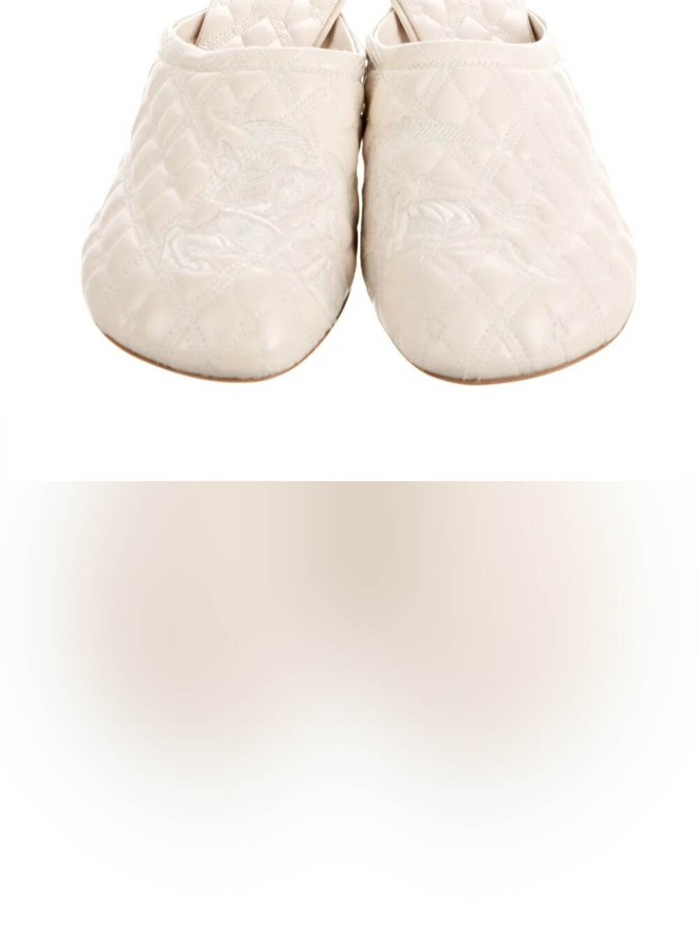 NWT Burberry Quilted Cream Beige Mules Size 9 Luxury Leather MRSP $1000 - Picture 2 of 4